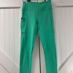 ECHT leggings has pockets Size s